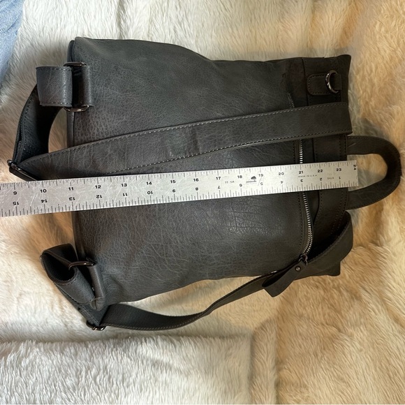 Urban‎ Expressions Gray Minimalist Backpack - Picture 6 of 9